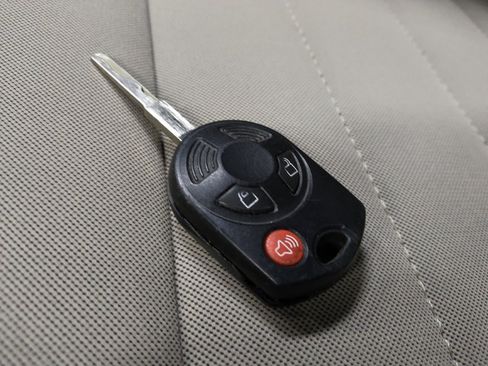 Used 2014 Ford Escape SE image 32