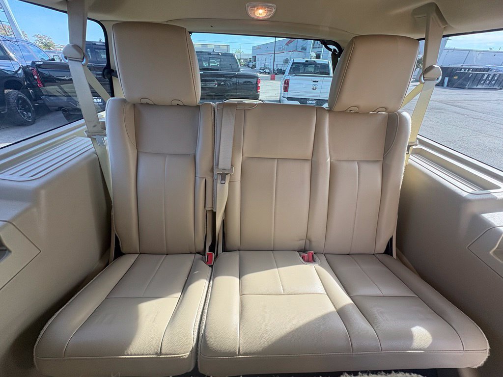 Used 2016 Ford Expedition EL XLT w/ Equipment Group 202A RWD image 29