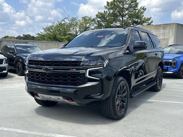 Used 2022 Chevrolet Tahoe Z71 w/ Luxury Package AWD/4WD image 2