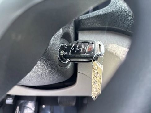 Used 2017 Hyundai Tucson SE image 20