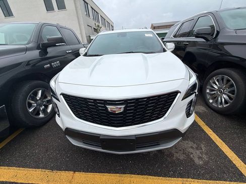 Used 2023 Cadillac XT4 Premium Luxury w/ Sun And Sound Package AWD/4WD image 2