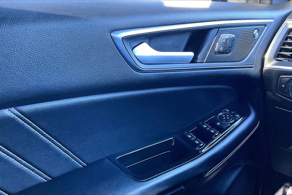 Used 2020 Ford Edge ST w/ Equipment Group 401A AWD/4WD image 36