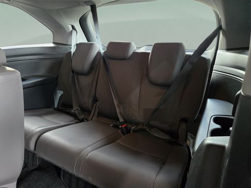 Used 2018 Honda Odyssey EX-L image 17