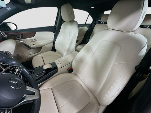 Certified 2022 Mercedes-Benz A 220 4MATIC image 28