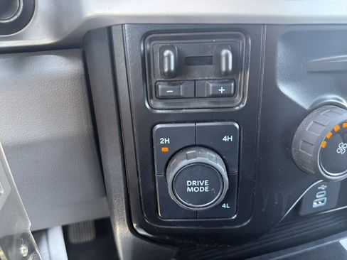 Certified 2025 Ford F250 XLT AWD/4WD image 27