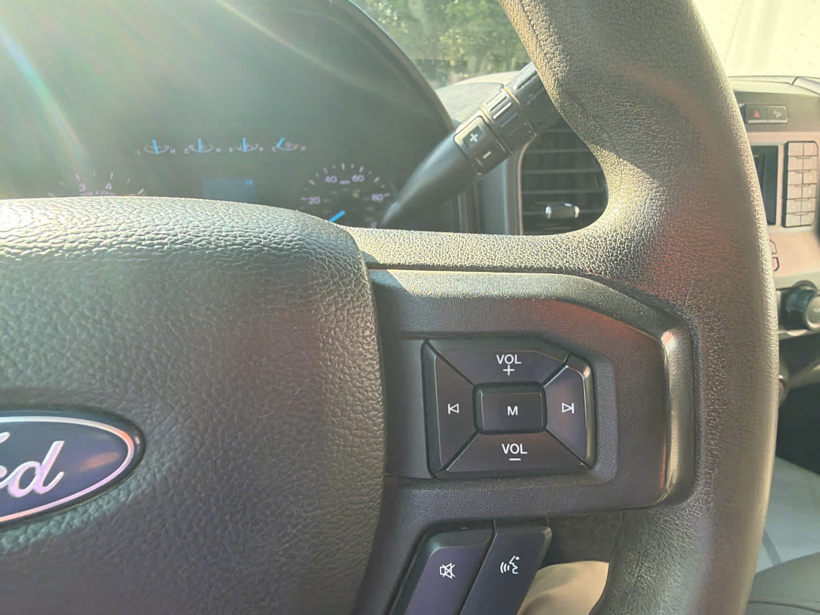 Used 2020 Ford F250 XL w/ Power Equipment Group AWD/4WD image 25