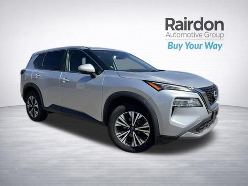 Used 2022 Nissan Rogue SV AWD/4WD image 12