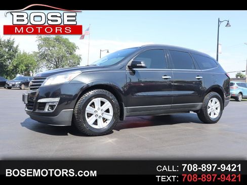Used 2014 Chevrolet Traverse LT FWD image 1