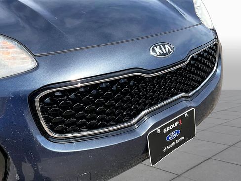 Used 2017 Kia Sportage LX AWD/4WD image 30