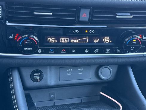 New 2026 Nissan Rogue Platinum w/ Tech Package AWD/4WD image 25