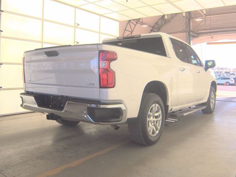 Used 2019 Chevrolet Silverado 1500 LTZ w/ LTZ Convenience Package image 5