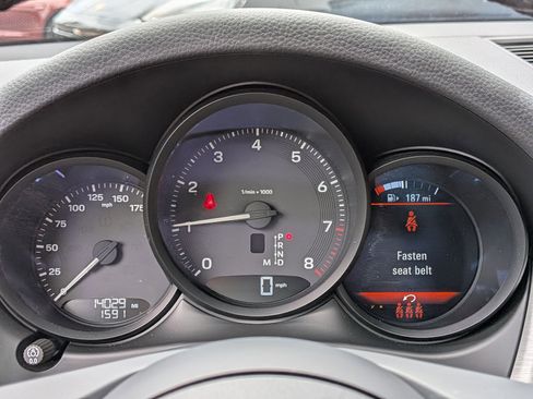 Certified 2024 Porsche Macan AWD/4WD image 17
