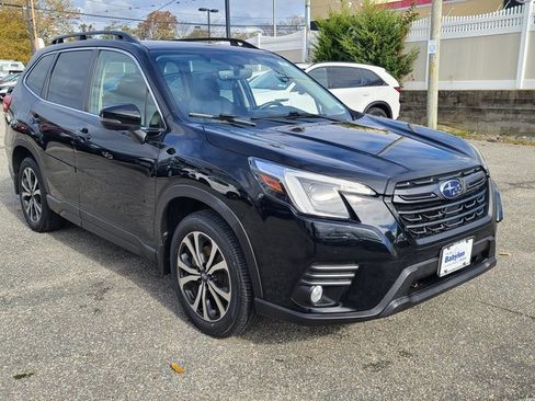 Used 2022 Subaru Forester Limited image 6