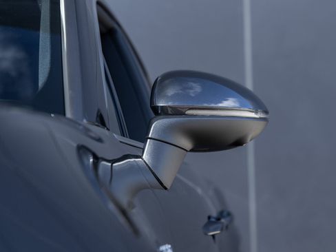 New 2025 Porsche Macan 4S Electric image 18