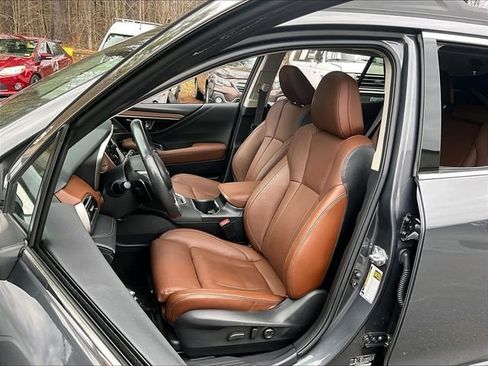 Used 2024 Subaru Outback Touring AWD/4WD image 10
