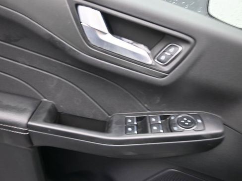 New 2026 Ford Escape SE FWD image 15