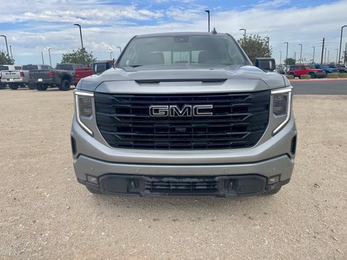 Used 2025 GMC Sierra 1500 Elevation w/ Elevation Premium Package AWD/4WD image 8
