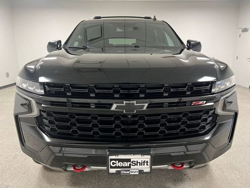 Used 2023 Chevrolet Tahoe Z71 w/ Z71 Off-Road Package AWD/4WD image 3