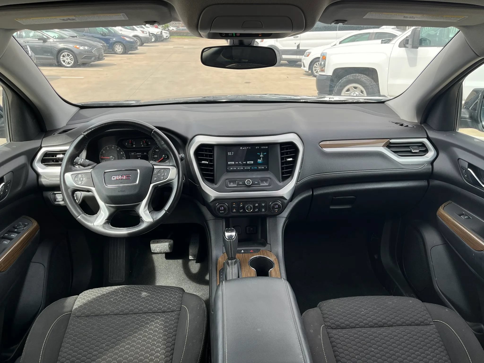 Used 2019 GMC Acadia SLE AWD/4WD image 40