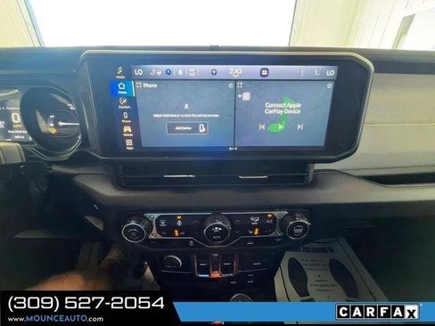 Used 2024 Jeep Wrangler Unlimited w/ Convenience Group AWD/4WD image 19