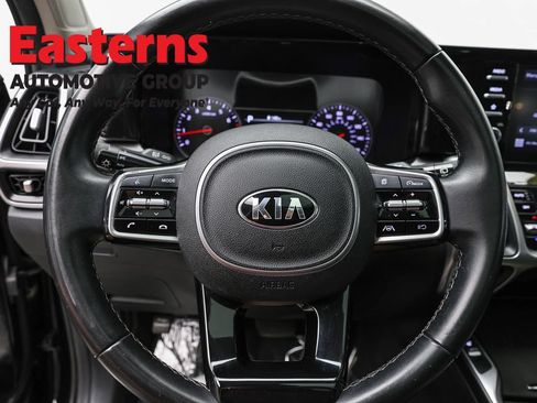 Used 2021 Kia Sorento S w/ Panoramic Sunroof Package AWD/4WD image 10