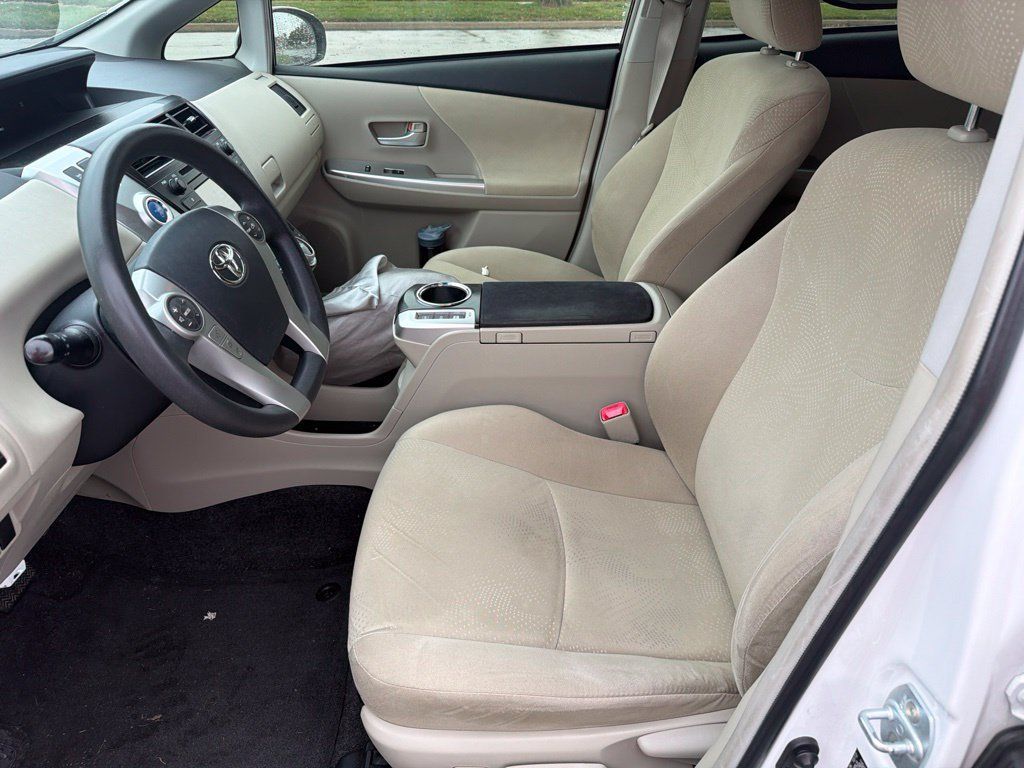 Used 2013 Toyota Prius V Three FWD image 11