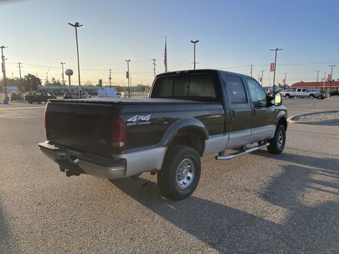 Used 2002 Ford F250 XLT AWD/4WD image 4