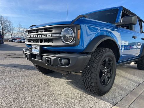 Used 2024 Ford Bronco Black Diamond image 14
