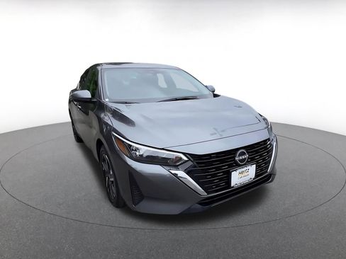 Used 2025 Nissan Sentra SV FWD image 3
