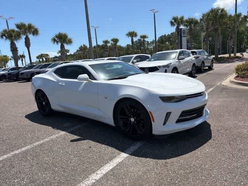 Used 2017 Chevrolet Camaro LT image 7