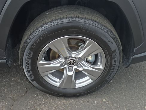 Used 2025 Toyota RAV4 XLE image 10