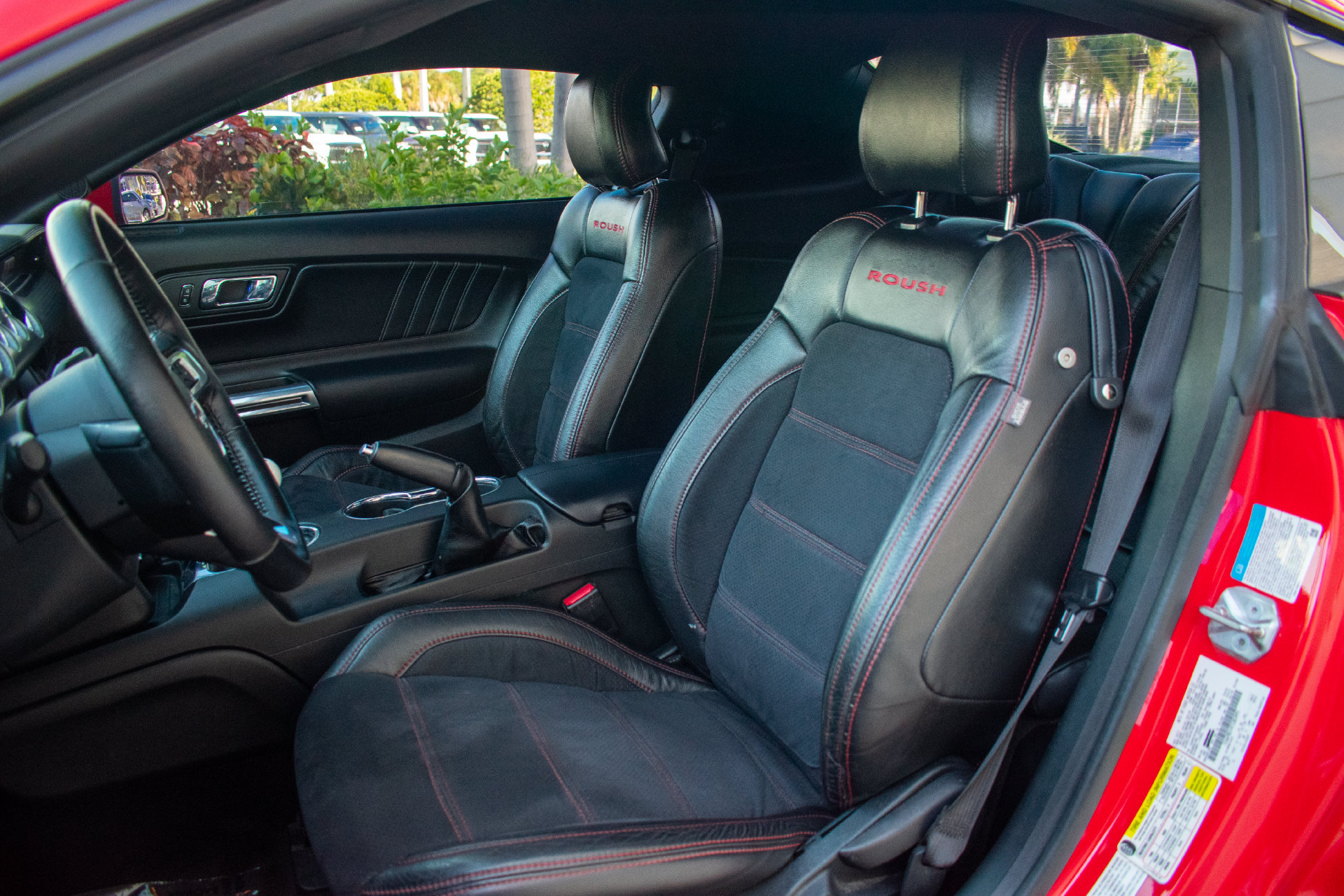 Used 2015 Ford Mustang GT RWD image 18