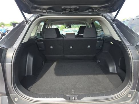 Used 2025 Toyota RAV4 LE AWD/4WD image 29