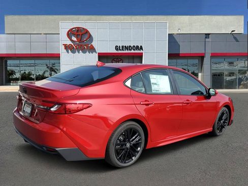 New 2026 Toyota Camry SE FWD image 3