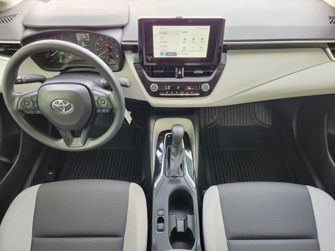 Used 2024 Toyota Corolla LE image 30