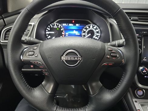Used 2024 Nissan Murano SV AWD/4WD image 19