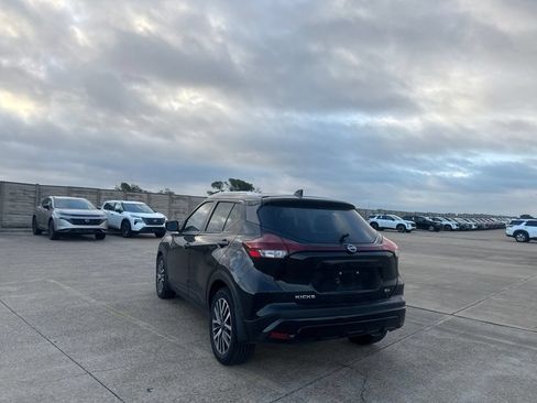Used 2023 Nissan Kicks SV FWD image 18