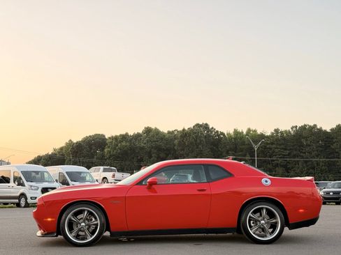 Used 2022 Dodge Challenger GT RWD image 15