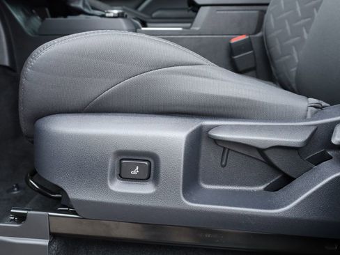 Used 2025 Toyota Tacoma SR5 image 22