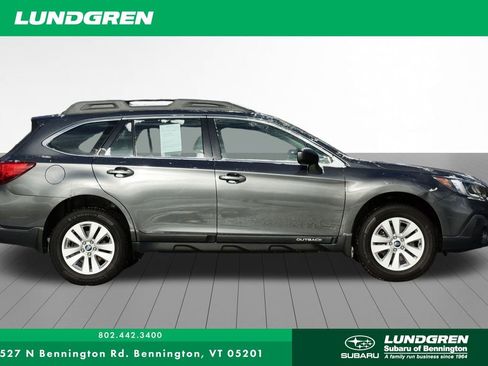 Used 2018 Subaru Outback 2.5i image 2