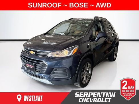Used 2019 Chevrolet Trax LT w/ Sun & Sound Package AWD/4WD image 1