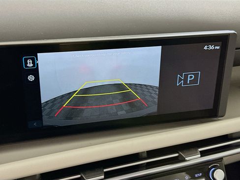 Used 2025 Hyundai Tucson SEL AWD/4WD image 22