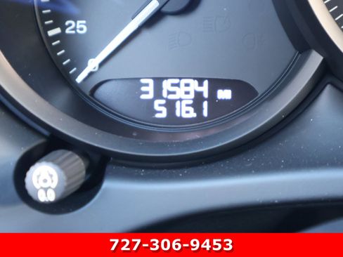 Used 2022 Porsche Macan AWD/4WD image 27