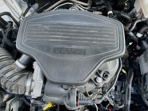 Used 2024 Cadillac XT5 Premium Luxury FWD image 33