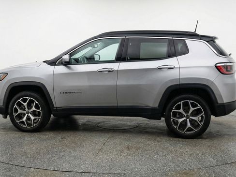 Used 2025 Jeep Compass Limited AWD/4WD image 5