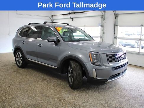 Used 2020 Kia Telluride S w/ S 8 Passenger Seating Package image 7