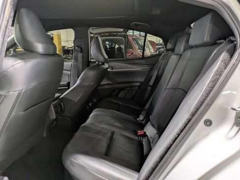 Used 2025 Toyota Camry XSE FWD image 12