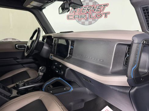 Used 2024 Ford Bronco Wildtrak AWD/4WD image 12