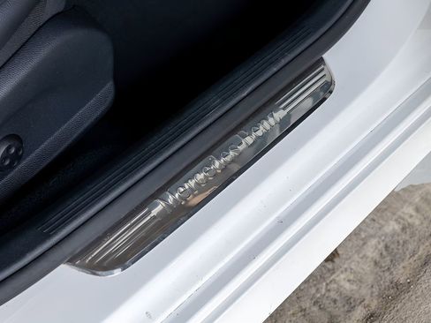 Used 2020 Mercedes-Benz E 350 Sedan image 89