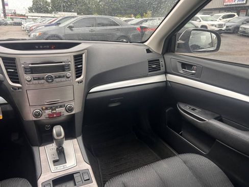 Used 2011 Subaru Legacy 2.5i Premium AWD/4WD image 12